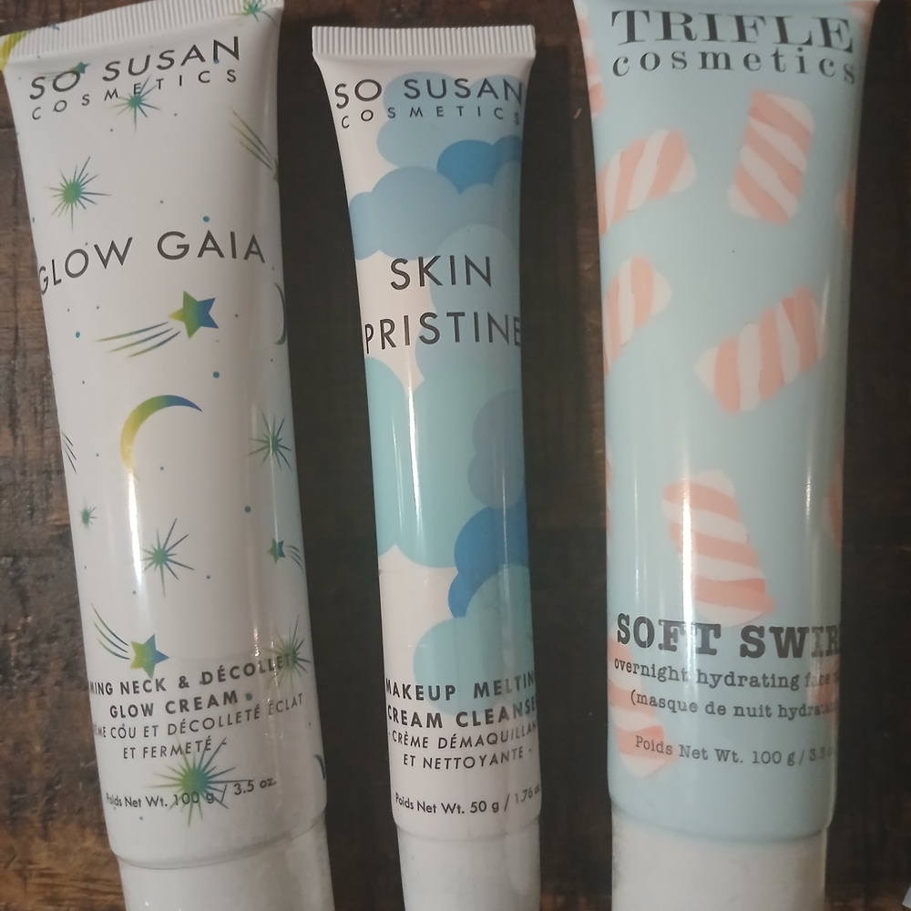 Trio Of Skin Pristine Makeup Melting Cream Cleanser - White and Blue